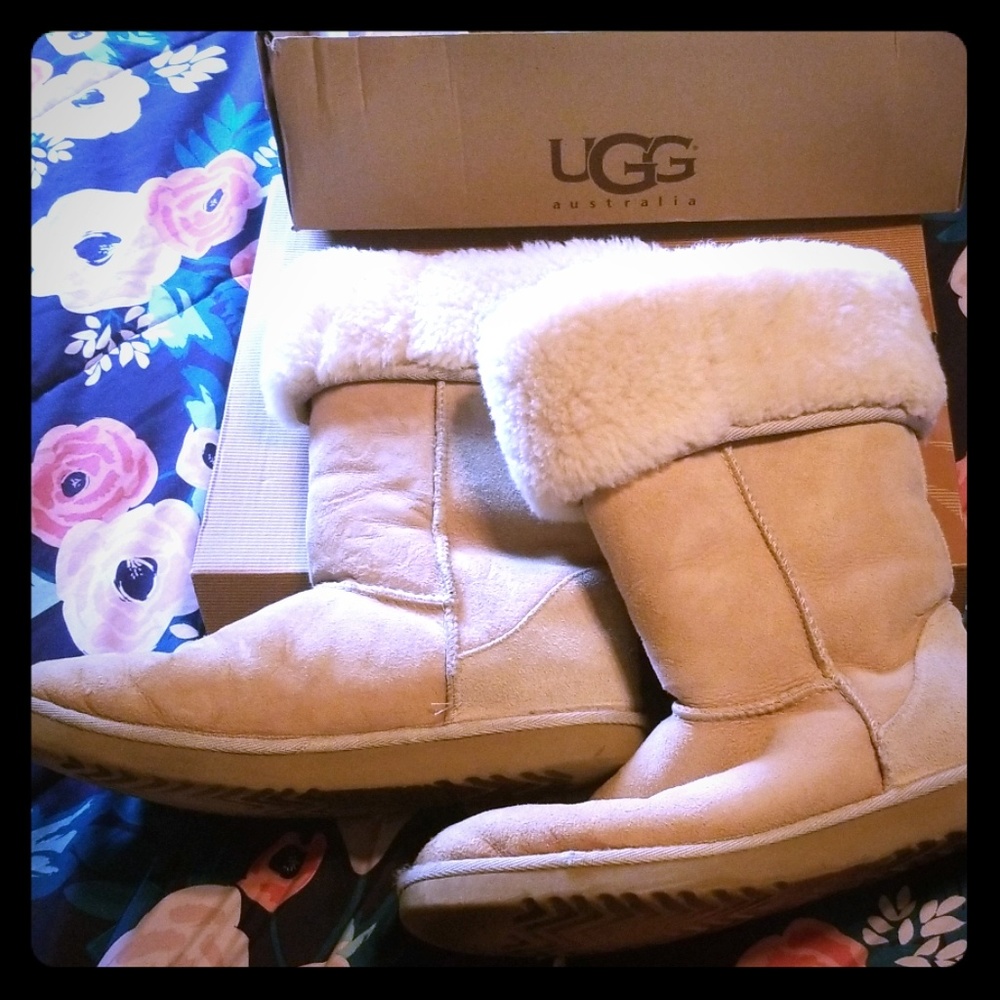 Cream Uggs
